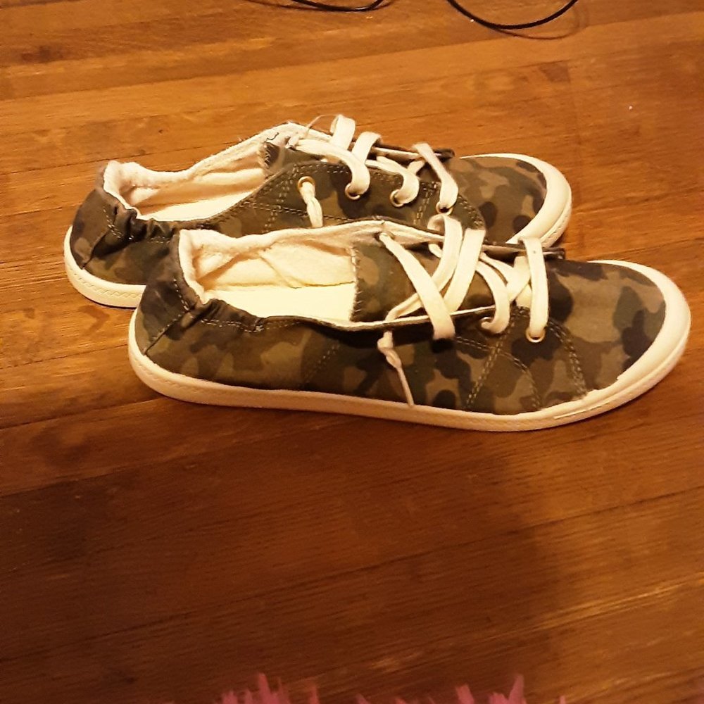 Time and trust size 9 1/2